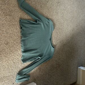 shein long sleeved ripped crop top